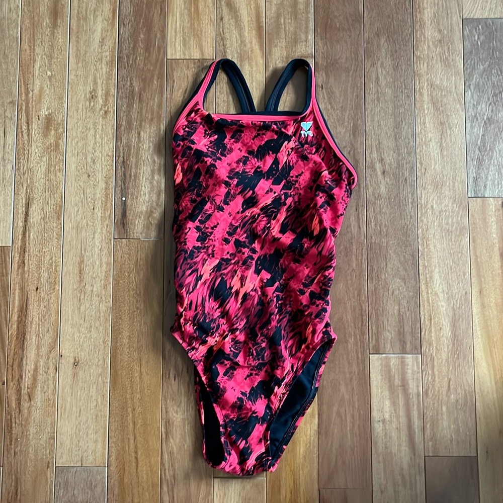 TYR competitive swimming swimsuit, sturdy straps and compressive material